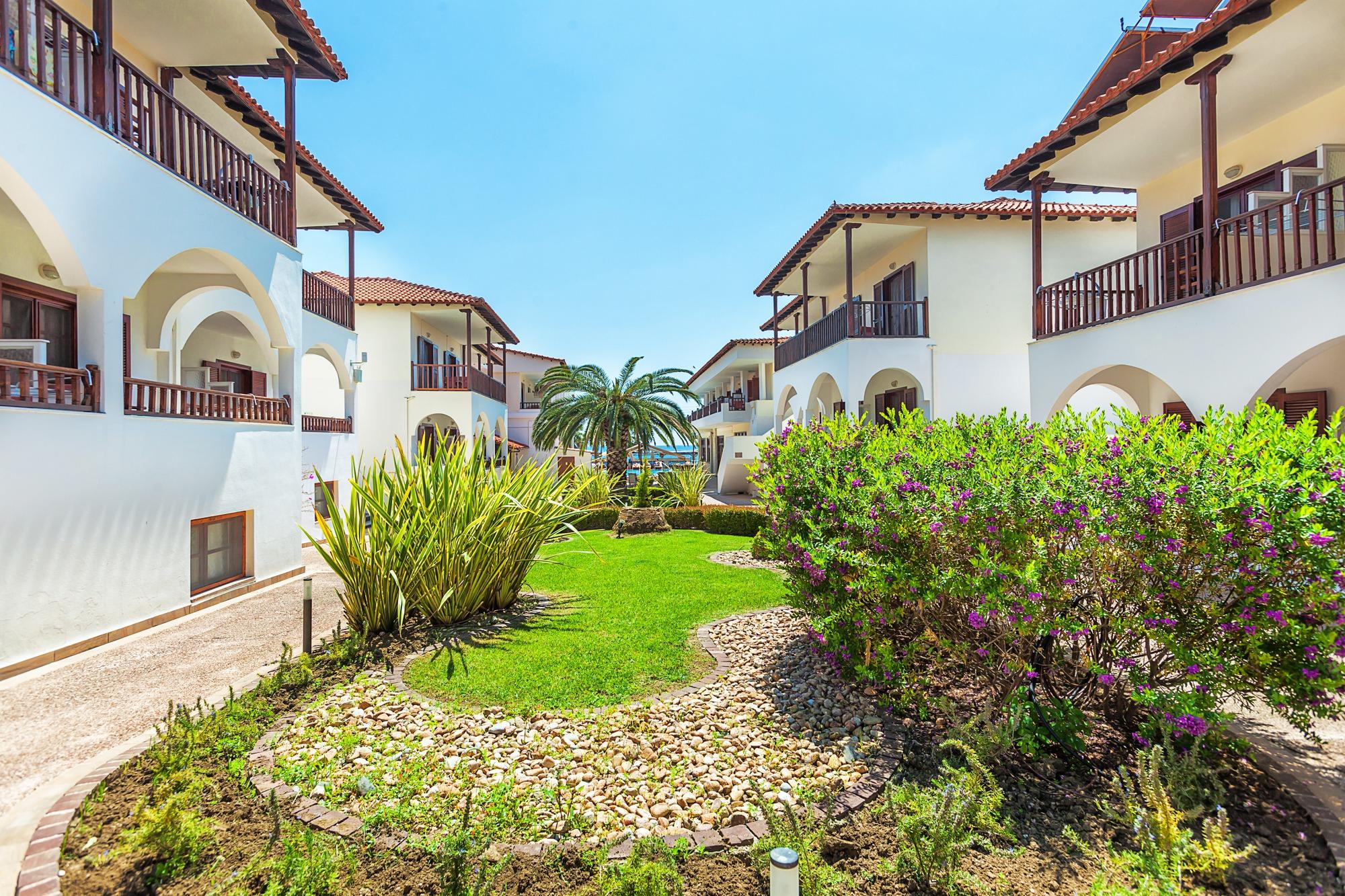 Xenios Possidi Paradise Hotel Exteriör bild